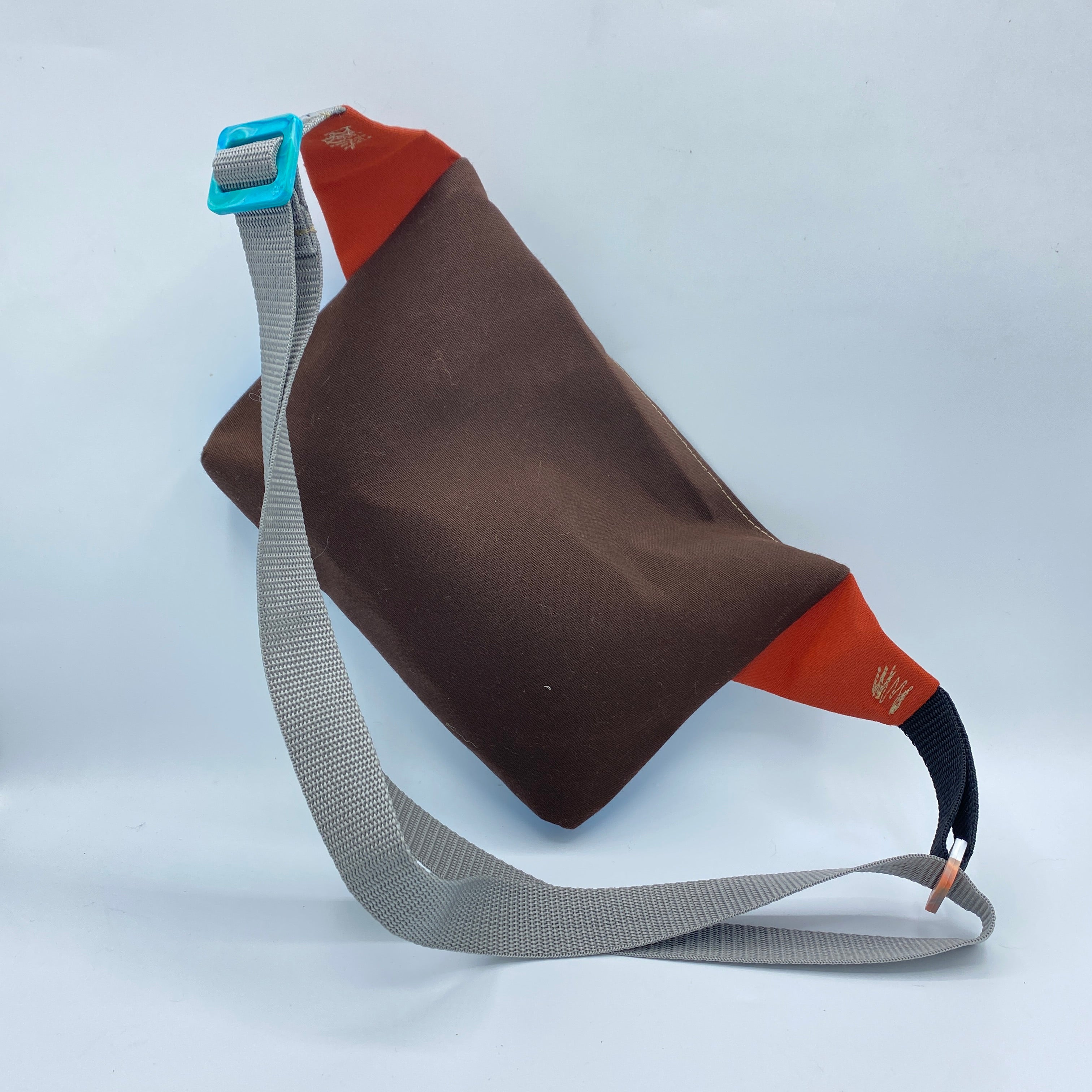 RECYCLED PLASTIC DOUBLE POCKET FAN BAG #N03